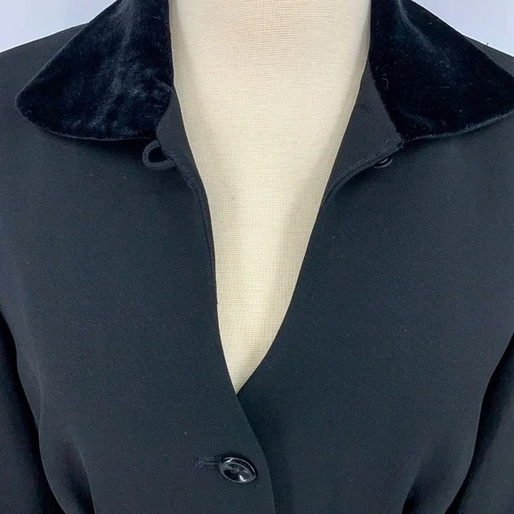 Tahari Black Blazer w/ Black Velvet Collar - Picture 4 of 7